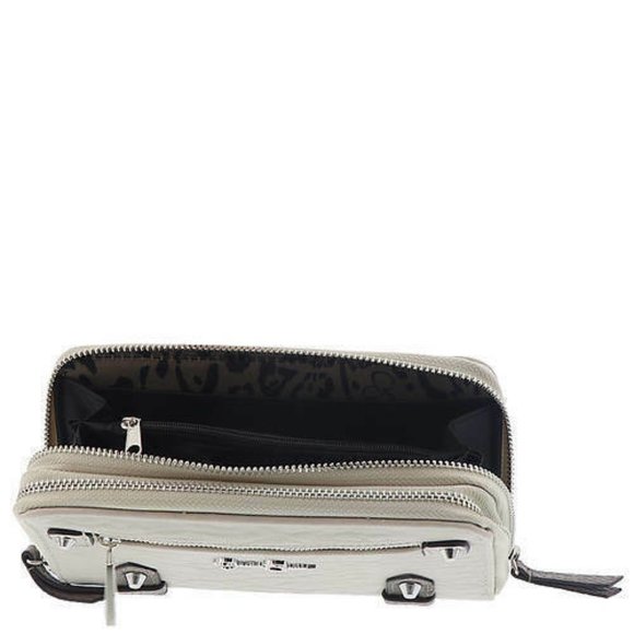 Jessica Simpson Tatiana Wristlet Parch/Fog - Picture 3 of 4